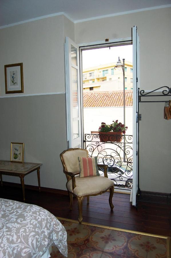 Casa Satta 1925 Hotel Olbia Luaran gambar