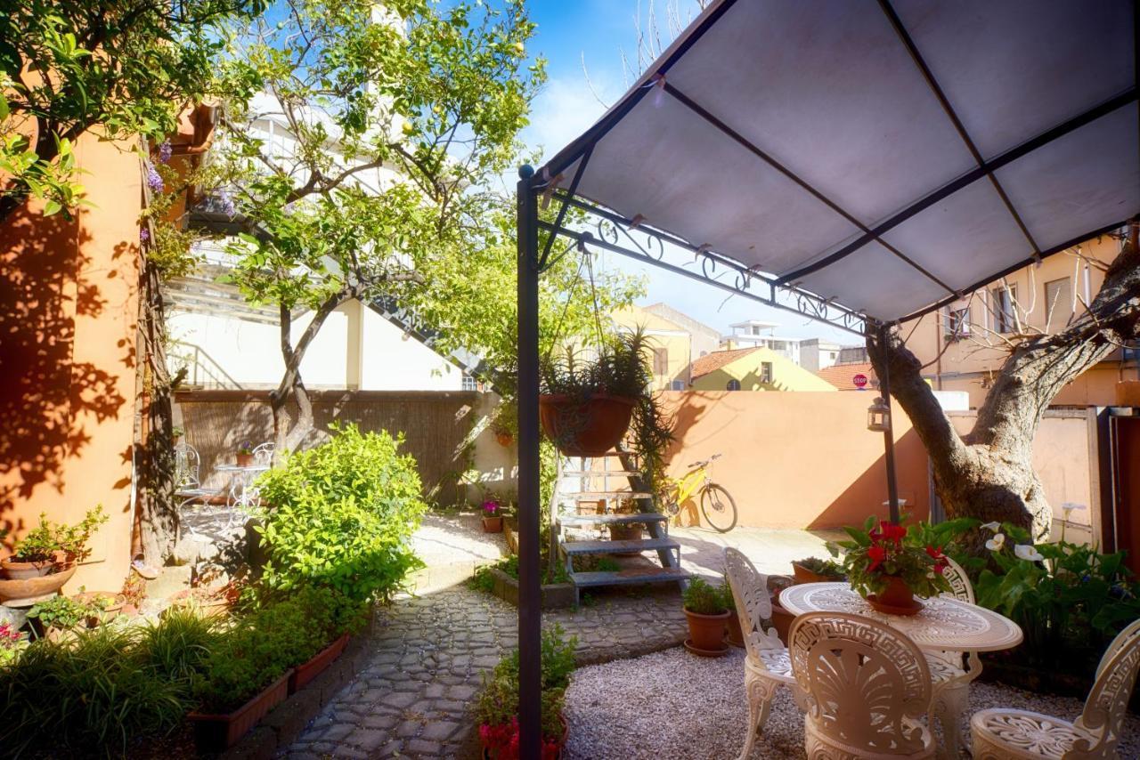 Casa Satta 1925 Hotel Olbia Luaran gambar
